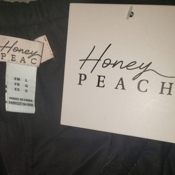 NWT Honey PEACH Linen Shorts- L - Picture 4 of 5